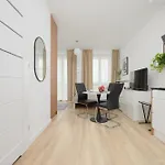 Sarmacka 27 3-close To Medicover And Paley Apartment