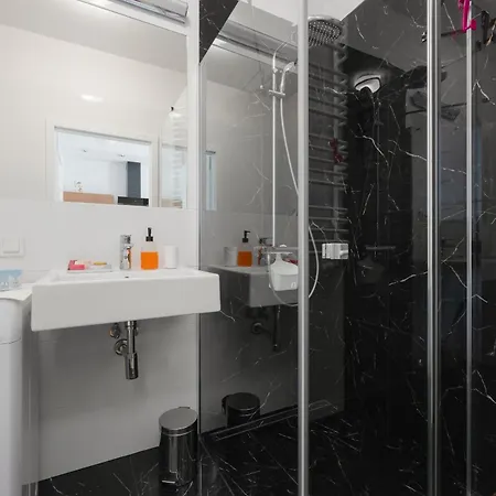 Sarmacka 27 3-close To Medicover And Paley * Warszawa