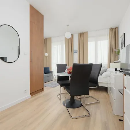 Sarmacka 27 3-close To Medicover And Paley Lägenhet Warszawa