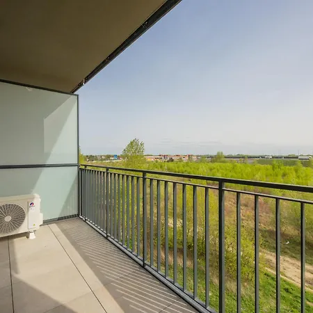 Appartement Sarmacka 27 3-close To Medicover And Paley Warschau