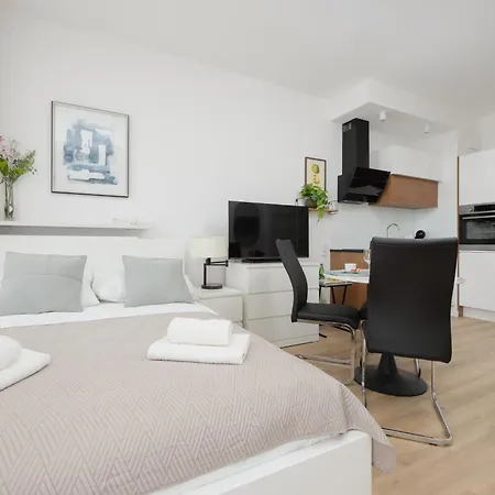 Sarmacka 27 3-close To Medicover And Paley Appartement